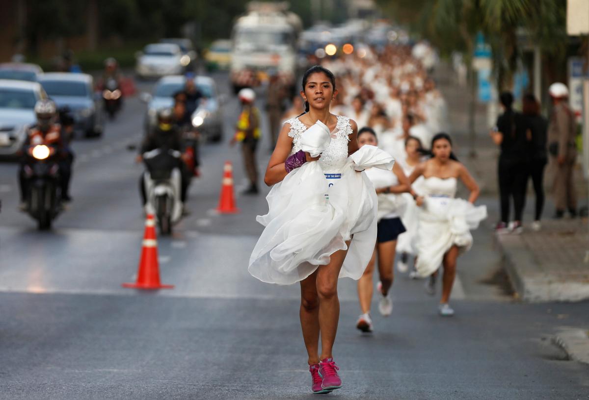 В Таиланде среди невест разыграли миллион бат